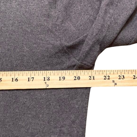 Gap Cotton Cashmere Crew Neck Sweater Men's Size Medium Charcoal Gray V Inset - Picture 4 of 8